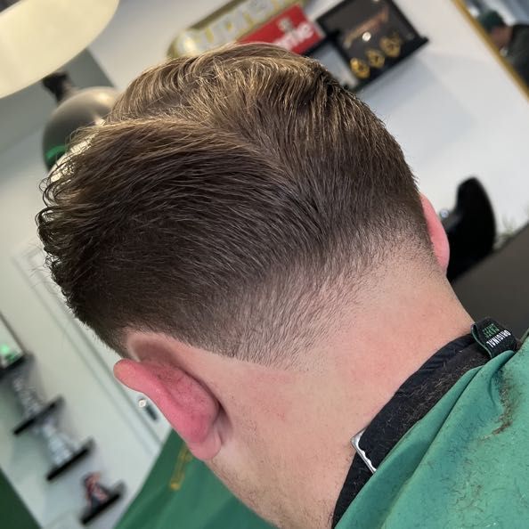 Neck taper fade detail